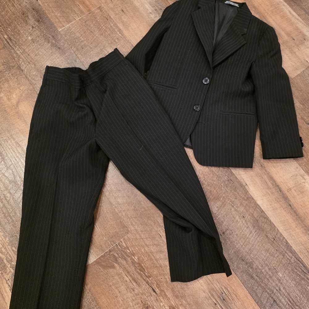 Steve Harvey Young Kings Black Pinstripe Suit Size 5 Kids